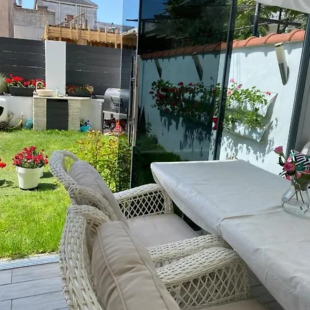 Casa Rania Feriehus